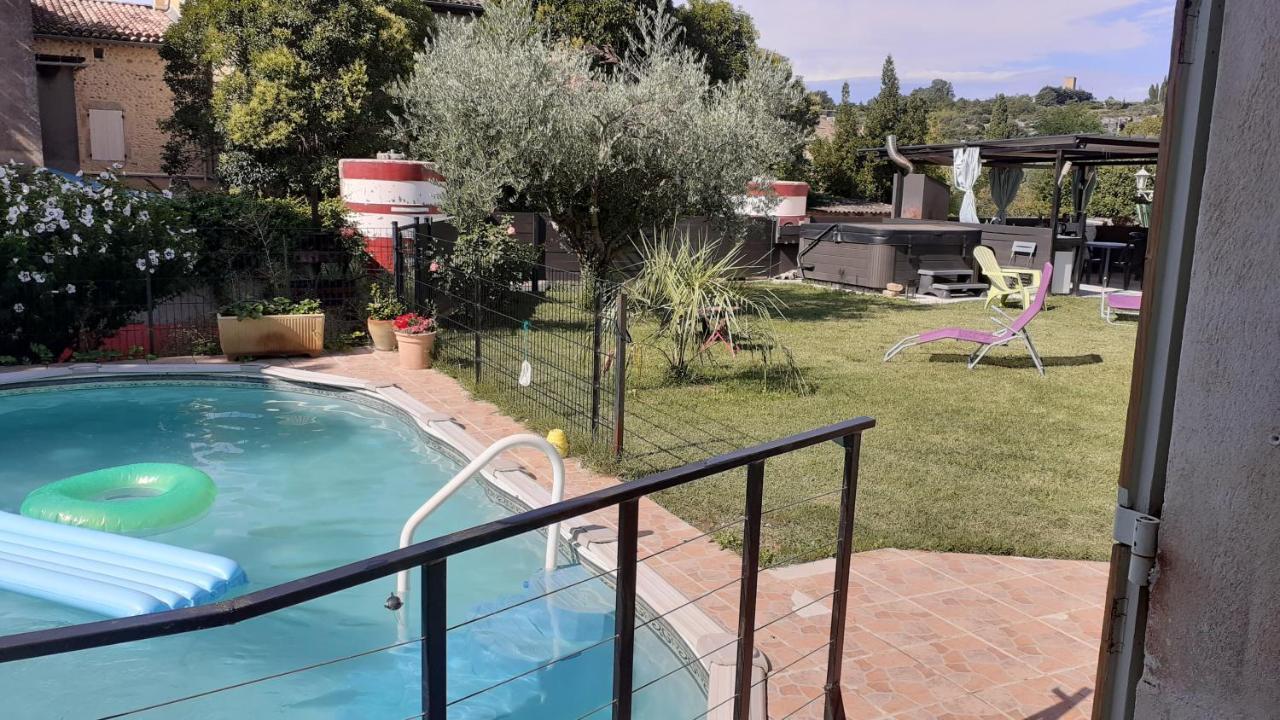 Chambres D'Hotes & Jacuzzi - A L'Ombre Des Amandiers Saint-Martin-dʼArdèche Esterno foto