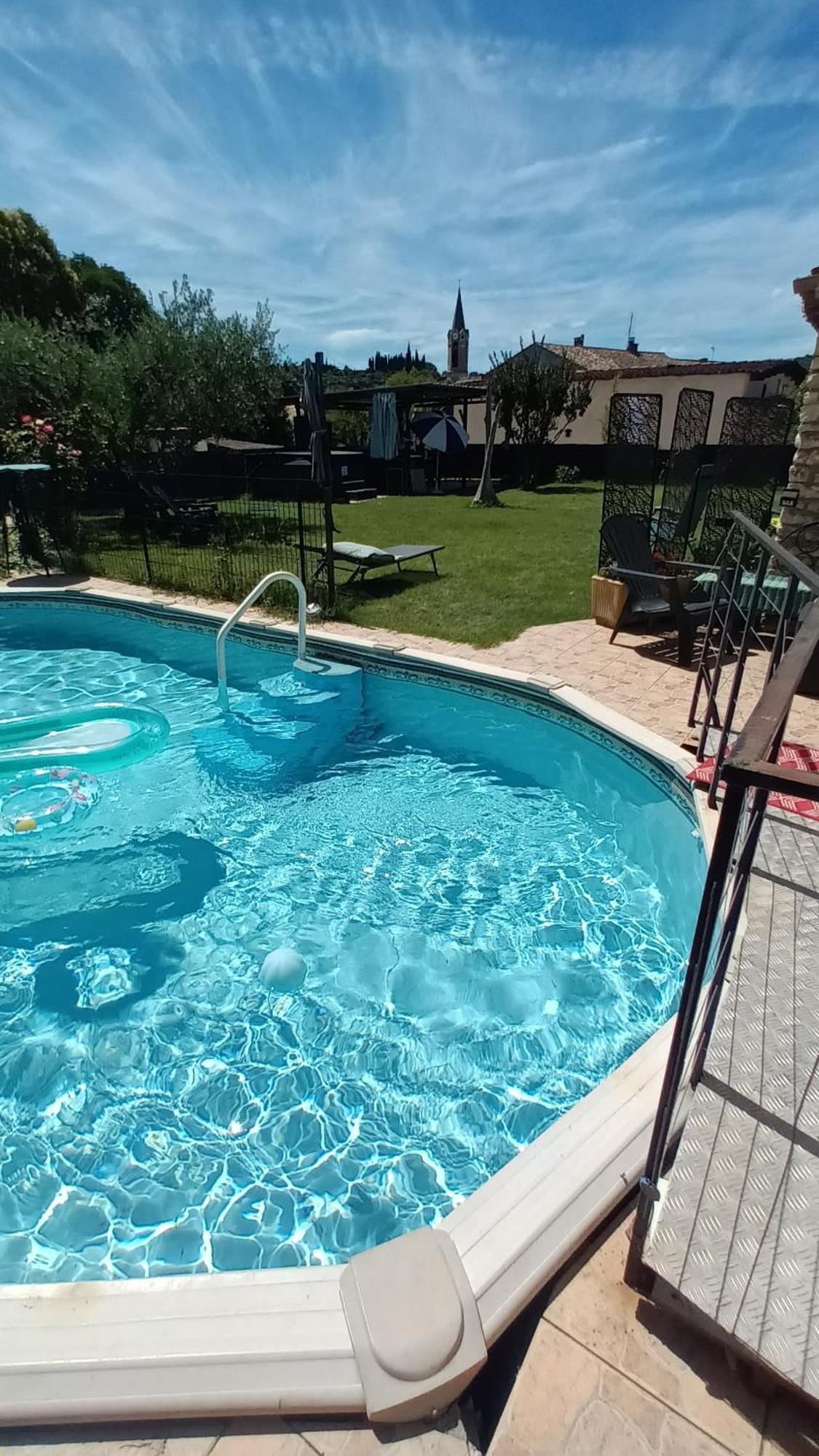 Chambres D'Hotes & Jacuzzi - A L'Ombre Des Amandiers Saint-Martin-dʼArdèche Esterno foto